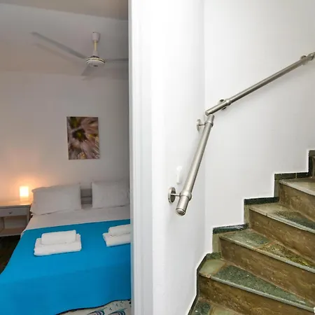 Sea View Cycladic House 4 Min From Port